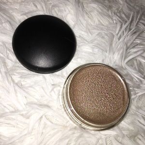 Champagne Eye Gloss by MAC